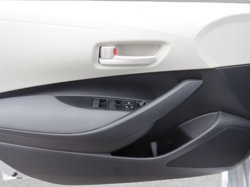 Used 2026 Toyota Corolla LE FWD image 18