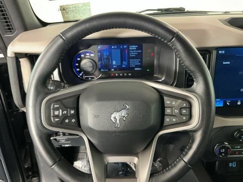 Used 2023 Ford Bronco Wildtrak AWD/4WD image 18