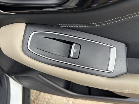 Used 2023 Subaru Outback Limited image 25