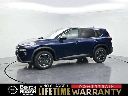 Used 2024 Nissan Rogue SV AWD/4WD image 1