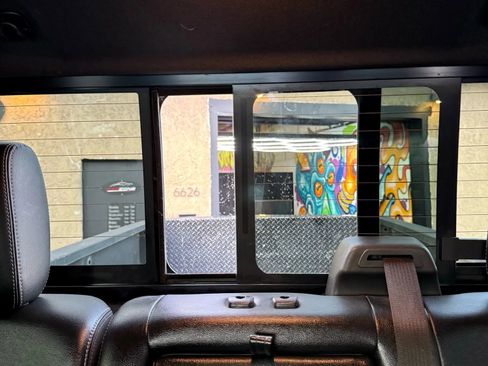 Used 2013 Ford F350 Lariat w/ Chrome Pkg image 23