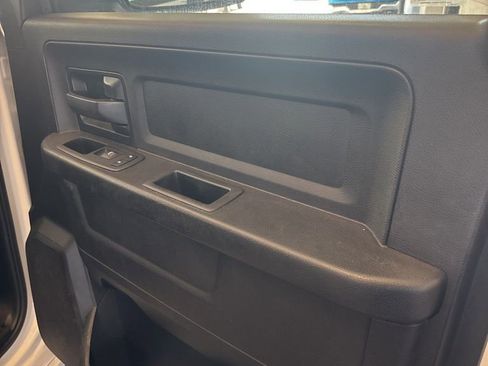 Used 2019 RAM 1500 Express w/ Express Value Package image 9