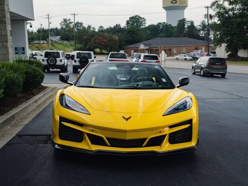 Used 2025 Chevrolet Corvette E-Ray AWD/4WD image 7