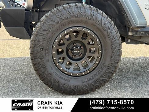 Used 2018 Jeep Wrangler Unlimited Sport AWD/4WD image 33