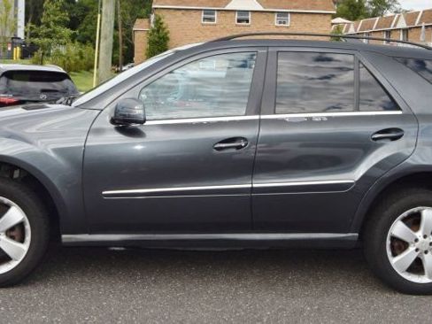 Used 2011 Mercedes-Benz ML 350 4MATIC image 6
