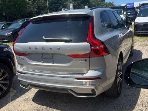 Used 2023 Volvo XC60 B5 Plus AWD/4WD image 3