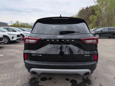 Certified 2023 Ford Escape Active AWD/4WD image 15