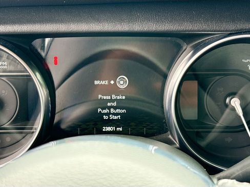 Used 2023 Jeep Wrangler Unlimited Sahara w/ Cold Weather Group image 13