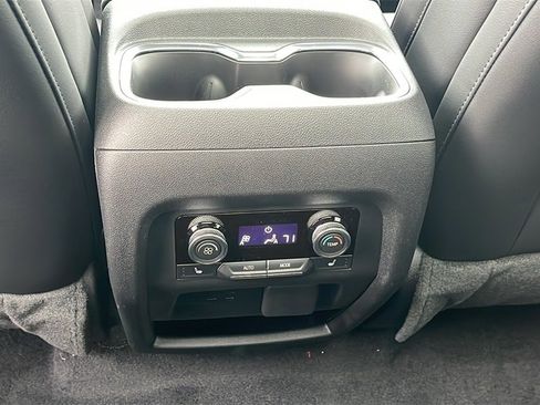 New 2026 Buick Enclave Avenir w/ Super Cruise Package image 18