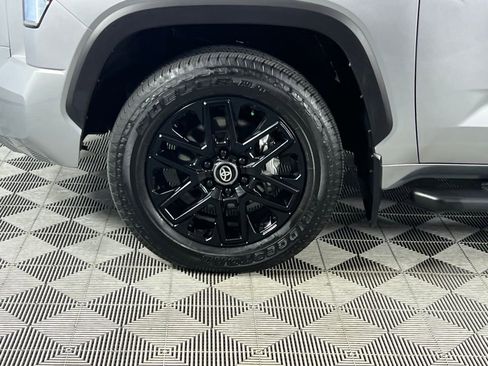 Used 2025 Toyota Tundra Limited RWD image 9