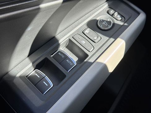 Certified 2024 Honda Accord EX image 24