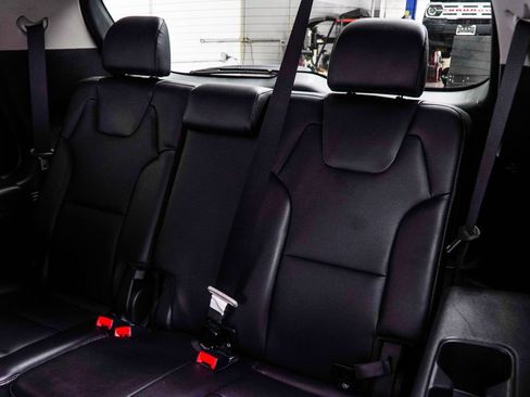 Used 2023 Kia Telluride S w/ S Sunroof Package FWD image 30