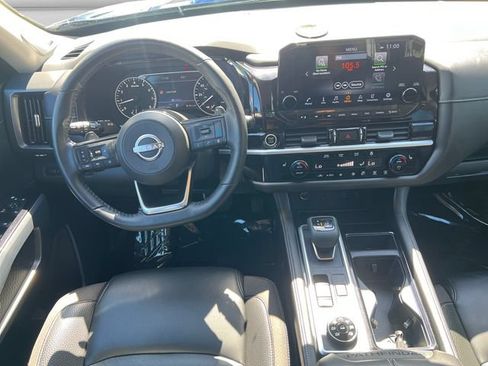 Used 2022 Nissan Pathfinder SL w/ SL Premium Package AWD/4WD image 12