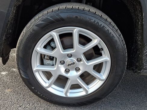 Certified 2022 Jeep Renegade Latitude image 8