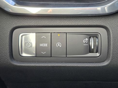 Certified 2025 GMC Acadia Elevation image 24