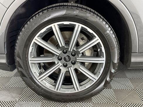 Used 2023 Audi Q7 2.0T Premium Plus AWD/4WD image 36