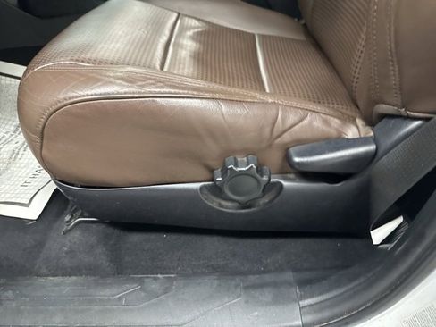 Certified 2018 Toyota Tacoma Limited image 18