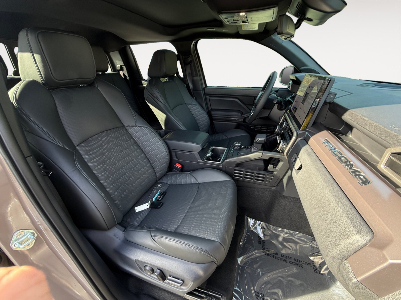 Used 2026 Toyota Tacoma TRD Off-Road w/ TRD Off Road Premium Package AWD/4WD image 19