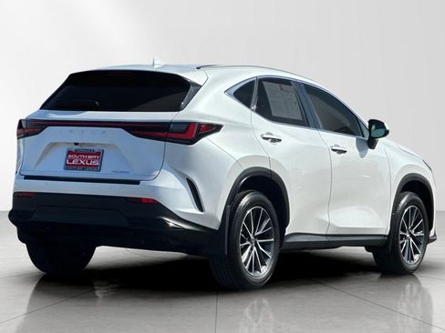 Used 2025 Lexus NX 250 FWD image 6