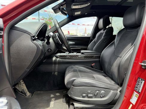 Used 2022 Genesis GV70 3.5T Sport w/ Sport Prestige Package AWD/4WD image 10