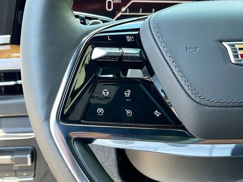 New 2026 Cadillac Escalade ESV Platinum Luxury RWD image 18