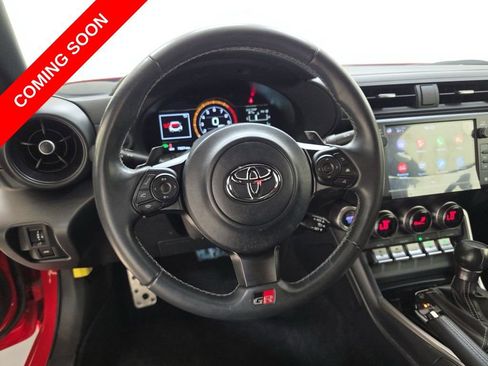 Used 2025 Toyota GR86 Premium w/ ALL Weather Mat Package (TMS) RWD image 12