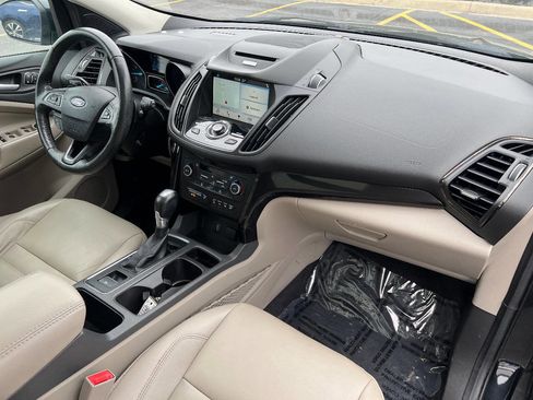 Used 2017 Ford Escape Titanium w/ Equipment Group 301A AWD/4WD image 24