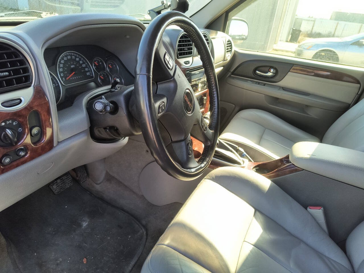 Used 2006 GMC Envoy SLT AWD/4WD image 33