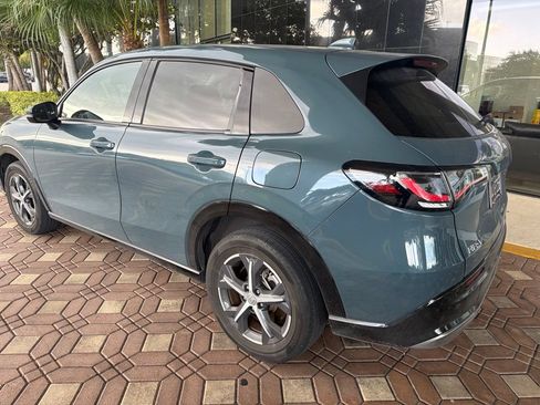 Used 2023 Honda HR-V EX-L image 10