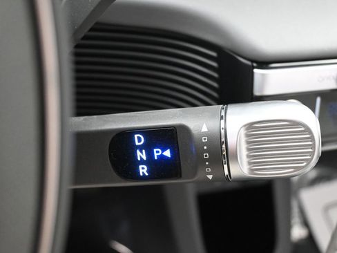 Used 2024 Hyundai Ioniq 5 Limited image 21