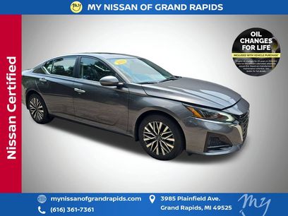 Used 2023 Nissan Altima 2.5 SV w/ SV Premium Package