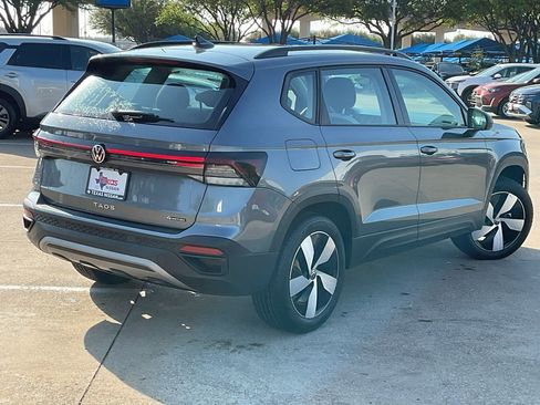 Used 2025 Volkswagen Taos S image 5