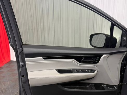 Used 2023 Honda Odyssey Touring image 30