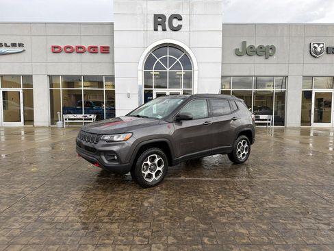 Used 2022 Jeep Compass Trailhawk AWD/4WD image 1