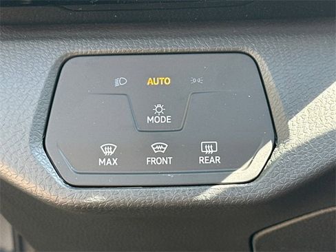 New 2025 Volkswagen ID.4 Pro image 31