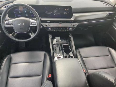 Used 2025 Kia Telluride S image 18