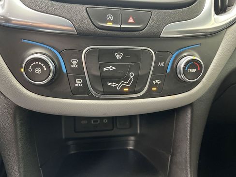 Used 2023 Chevrolet Equinox LS w/ LS Convenience Package AWD/4WD image 20