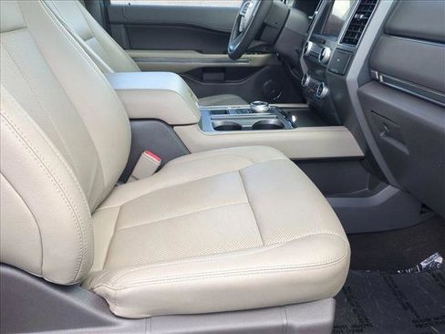 Used 2021 Ford Expedition XLT RWD image 24