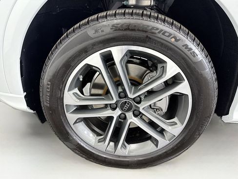Used 2025 Audi Q5 Premium Plus w/ Premium Plus AWD/4WD image 31
