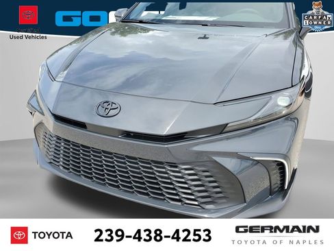 Used 2025 Toyota Camry SE FWD image 13