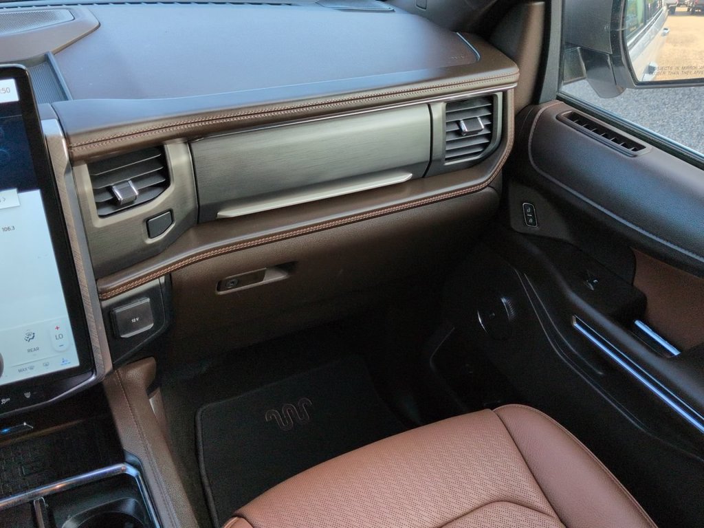 Used 2024 Ford Expedition King Ranch AWD/4WD image 17