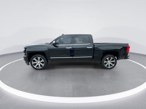 Used 2017 Chevrolet Silverado 1500 LTZ Z71 w/ LTZ Plus Package AWD/4WD image 5