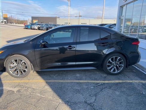 Used 2022 Toyota Corolla SE image 4