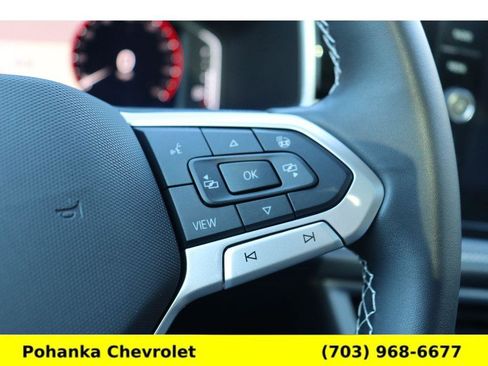 Used 2025 Volkswagen Taos SEL image 13