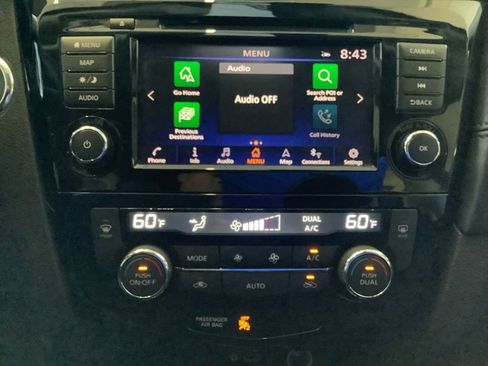 Used 2019 Nissan Rogue SL image 11