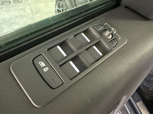 New 2026 Land Rover Discovery Sport Landmark AWD/4WD image 12