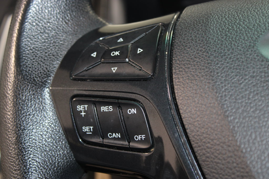 Used 2017 Ford Explorer XLT w/ Equipment Group 202A FWD image 34