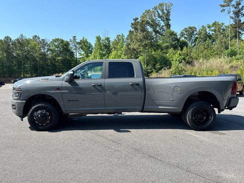 New 2026 RAM 3500 Big Horn AWD/4WD image 8