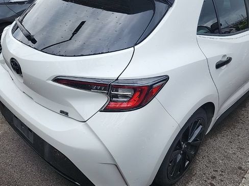 Used 2022 Toyota Corolla SE FWD image 3