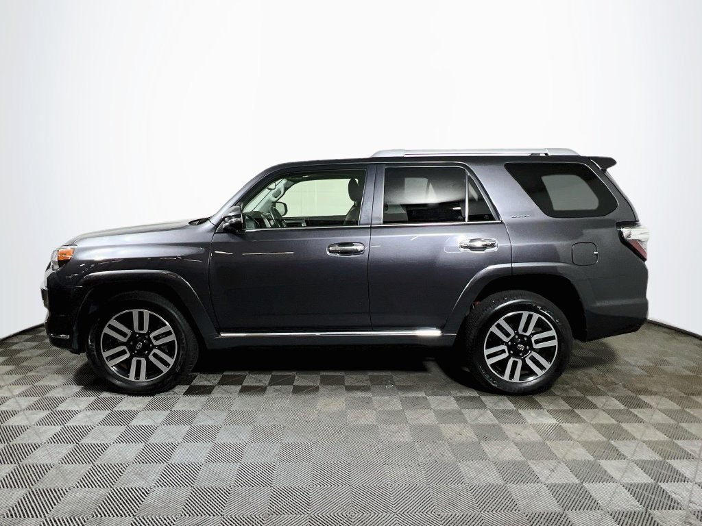 Certified 2022 Toyota 4Runner Limited AWD/4WD image 4